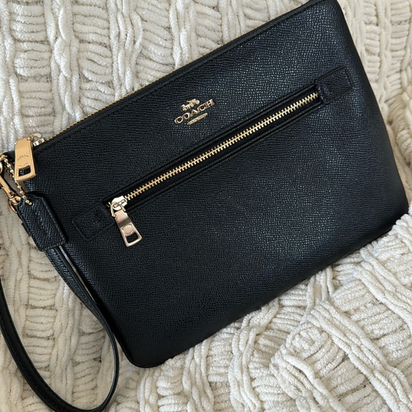 COACH•Wristlet - Picture 1 of 8